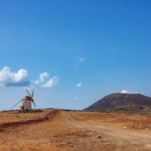 iStock-1474196921molinos villaverde_result